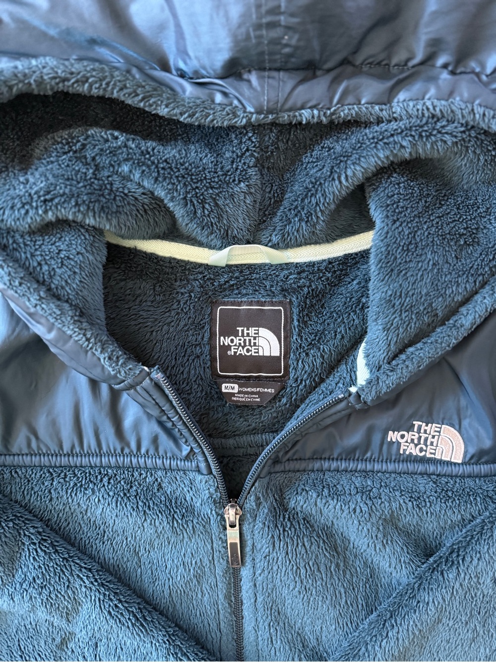 The North Face Women’s Teal Hooded Teddy Fleece Jacket - Picture 6 of 7